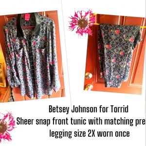 Betsey Johnson for Torrid tunic and premium leggings set